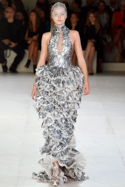 Look 33